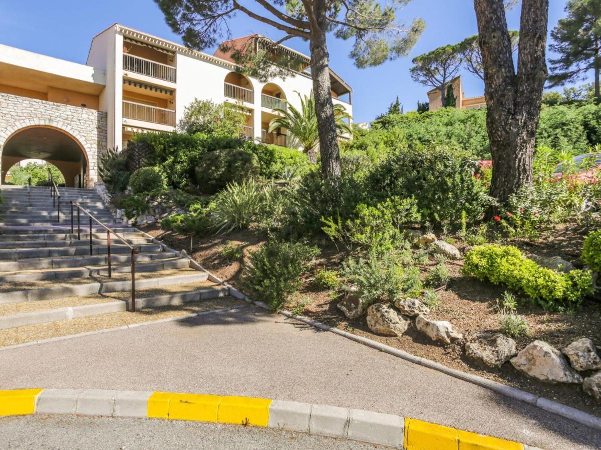 Apartment Le Domaine De La Gaillarde-15 By Interhome Les Issambres Exterior photo